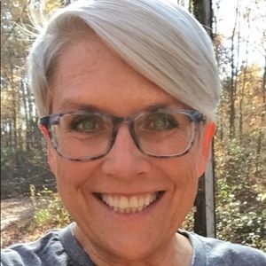 Meet your Posher, Leslie